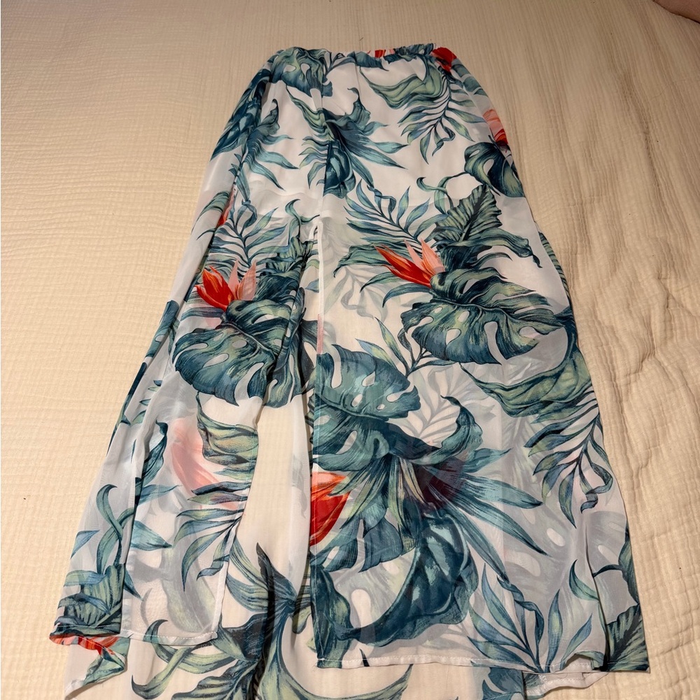fab'rik Tropical A-Line Skirt - White and Green